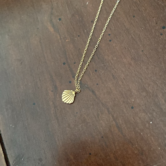 Madewell Vermeil Shell Charm Necklace - Picture 4 of 5